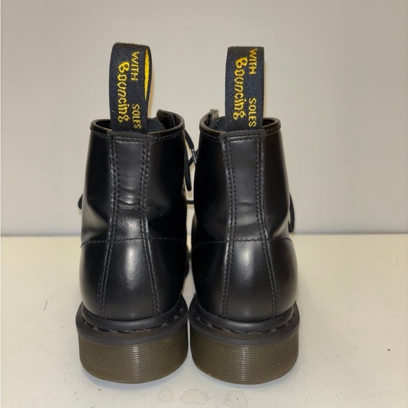 Men’s Dr Martens 101 SMOOTH LEATHER ANKLE BOOTS - Picture 7 of 9